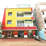 Goroomgo Sai Sea Palace Puri
